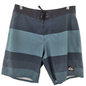 Quiksilver Men's Swim Boardshorts Size 30